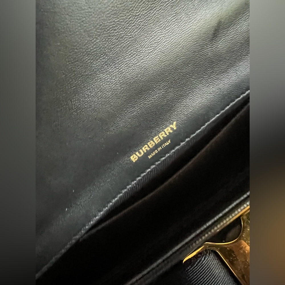 SOLD ❌❌❌Burberry Black Quilted Crossbody Bag with Logo - Picture 5 of 16